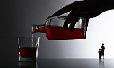 Dzieci alkoholików – co jest dla nich typowe?